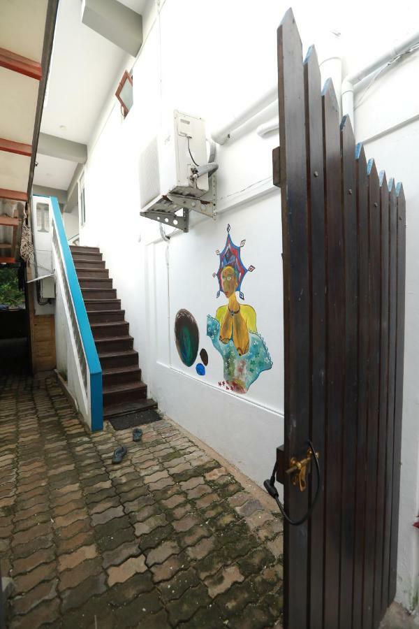 Dock Holiday Guest House Unawatuna Extérieur photo