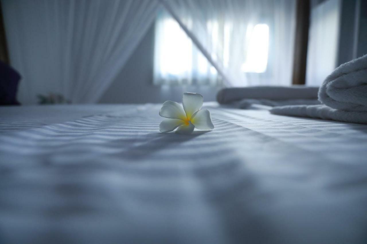 Dock Holiday Guest House Unawatuna Extérieur photo